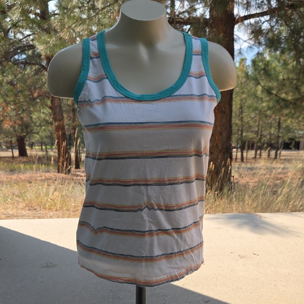 Patagonia Ridge Rise Tank Like New - Picture 2 of 7